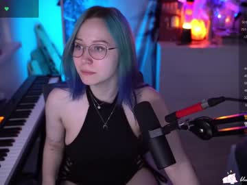 girl cam all day blue_mooncat image #5531866