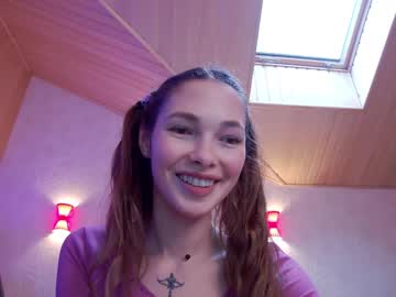 girl cam all day immature_babyy image #1276243