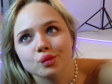 girl cam all day molly__meow image #7781440