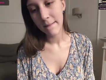 girl cam all day alexa_dream image #1381144