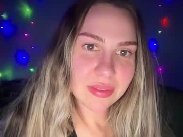 girl cam all day skylarpeachy image #8874596