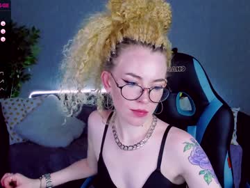 girl cam all day sedwunder image #2107566