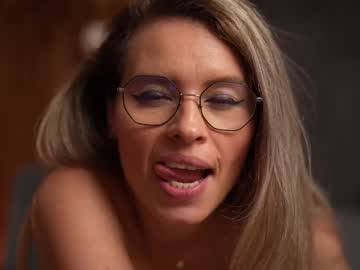 girl cam all day brandywhite image #8951843