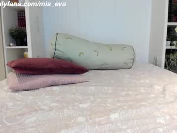 girl cam all day mis_eva image #2458085