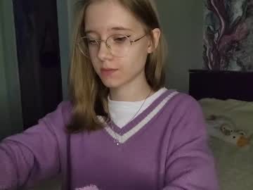 girl cam all day lowress image #9048905