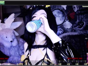 girl cam all day those_darn_frigs image #529808