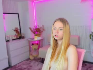 girl cam all day laura_sun_ image #7875804
