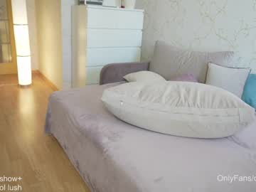girl cam all day oxxme image #1140409