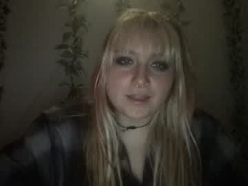 girl cam all day wallabyxxx image #3229362