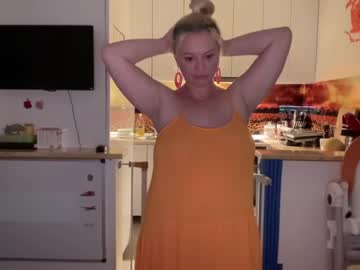 girl cam all day kiradivine image #4391090