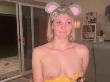 girl cam all day kaileeshy image #5376075
