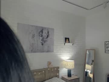 girl cam all day riskyproject image #5116102