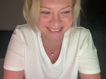 girl cam all day kiradivine image #2652517