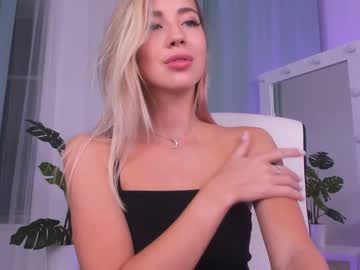 girl cam all day emmi_rosee image #266601