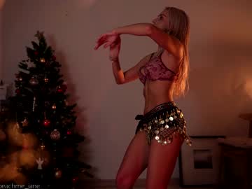 girl cam all day peach_me image #1023880