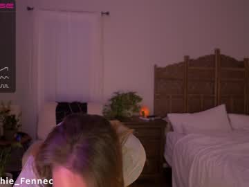 girl cam all day sophie_fennec image #2466968