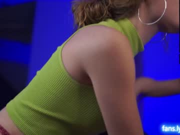 girl cam all day plump_bums image #5548273