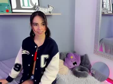 girl cam all day saschaholmen image #3087496