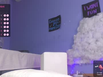 girl cam all day queenelia image #5900522