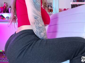 girl cam all day yesikasaenz image #5032302