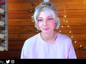 girl cam all day lit1le_kitty_ image #2889367