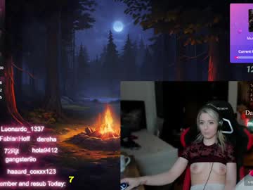 girl cam all day kimilee22 image #8724628