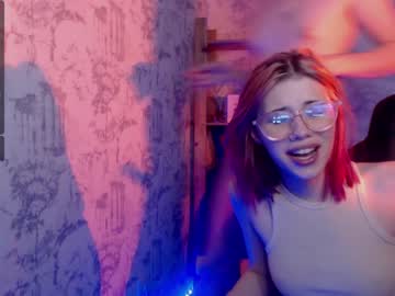 girl cam all day sarah_kurt image #2881005