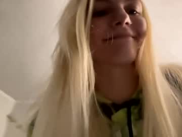 girl cam all day valeriesplayzone image #4091485
