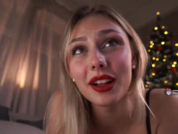 girl cam all day darlinechapel image #8512914