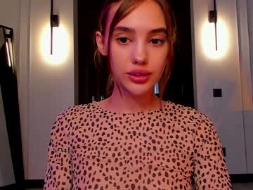 girl cam all day angella_kleee image #2790415