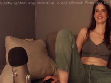 girl cam all day iamuserfriendly image #7235967