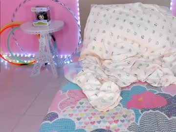 girl cam all day little_effy18 image #2674714