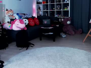 girl cam all day madnessalise image #2945795
