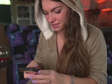 girl cam all day chroniclove image #7609099