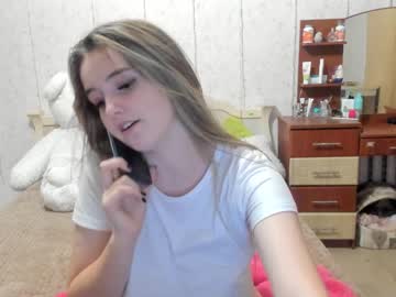 girl cam all day emmika_ image #2721007
