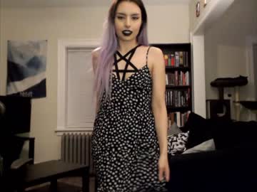 girl cam all day runacrow image #4473165