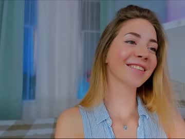 girl cam all day emmi_rosee image #3946529