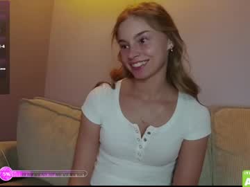 girl cam all day roxxxie_reid image #9417772