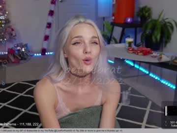 girl cam all day petitebrat image #5927191