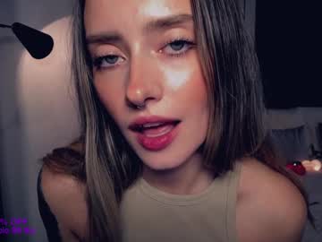 girl cam all day yvie_ image #7399135
