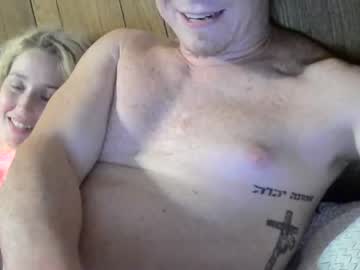 couple cam all day strangerth1ngs image #2432438
