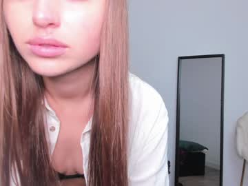 girl cam all day chloe_bianca18 image #7924740