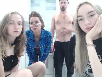 girl cam all day nearsaturn image #2284468