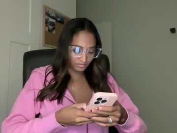 girl cam all day therealgiana image #8752617