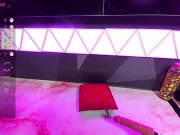 girl cam all day vanessa_love image #6234811