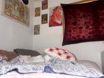 girl cam all day kyliecameron image #9491832