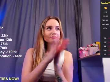 girl cam all day sunny_piee image #2780070