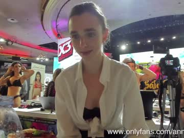 girl cam all day annabisoux image #3520770
