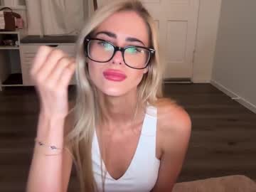 girl cam all day whoiscassie image #9468007