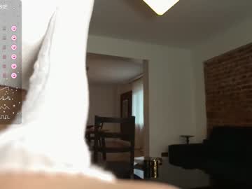girl cam all day kriss0leoo image #6239639